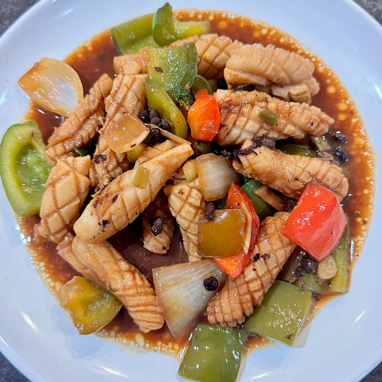 Squid in Black Bean Sauce w. Pepper 1.1lb 1 each