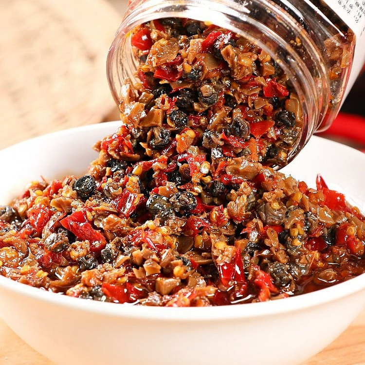 Spicy snail meat with chopped pepper