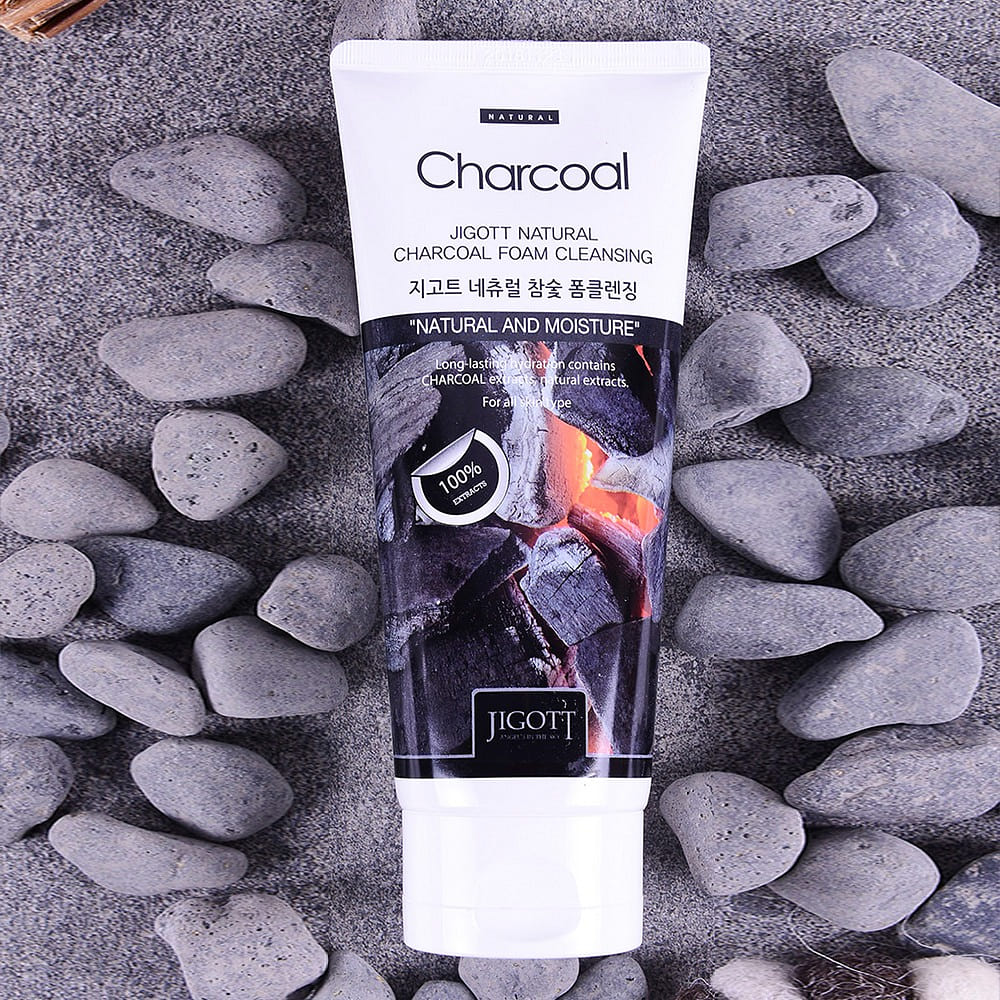 Jigott Natural Charcoal Foam Cleansing 180 ml