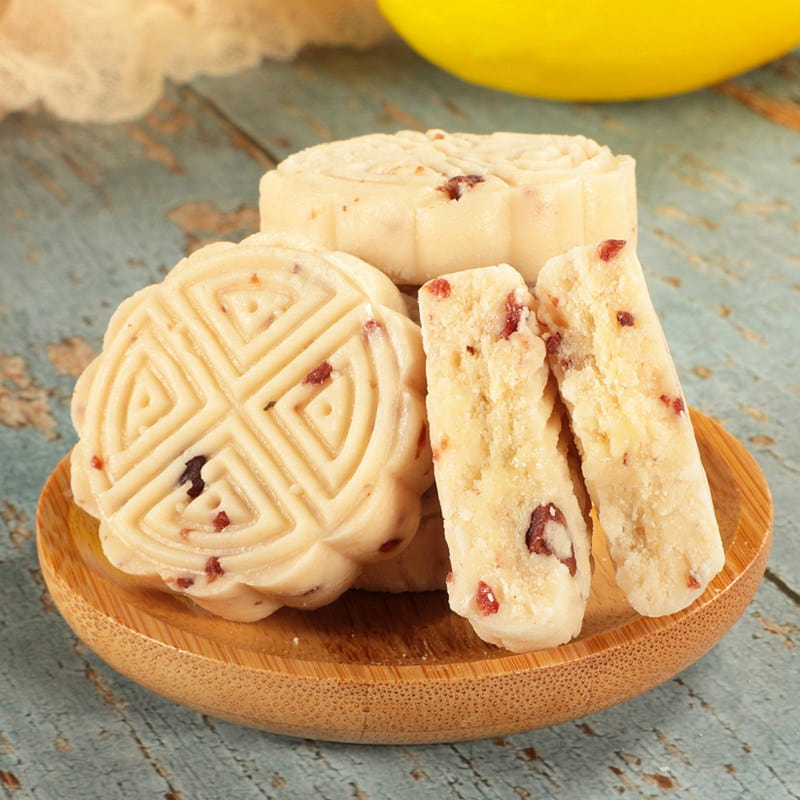 3 bags cranberry flavor Inner Mongolia specialty milk mooncake 390 g