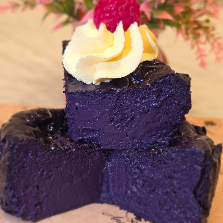 Ube Basque Cheesecake 250 g