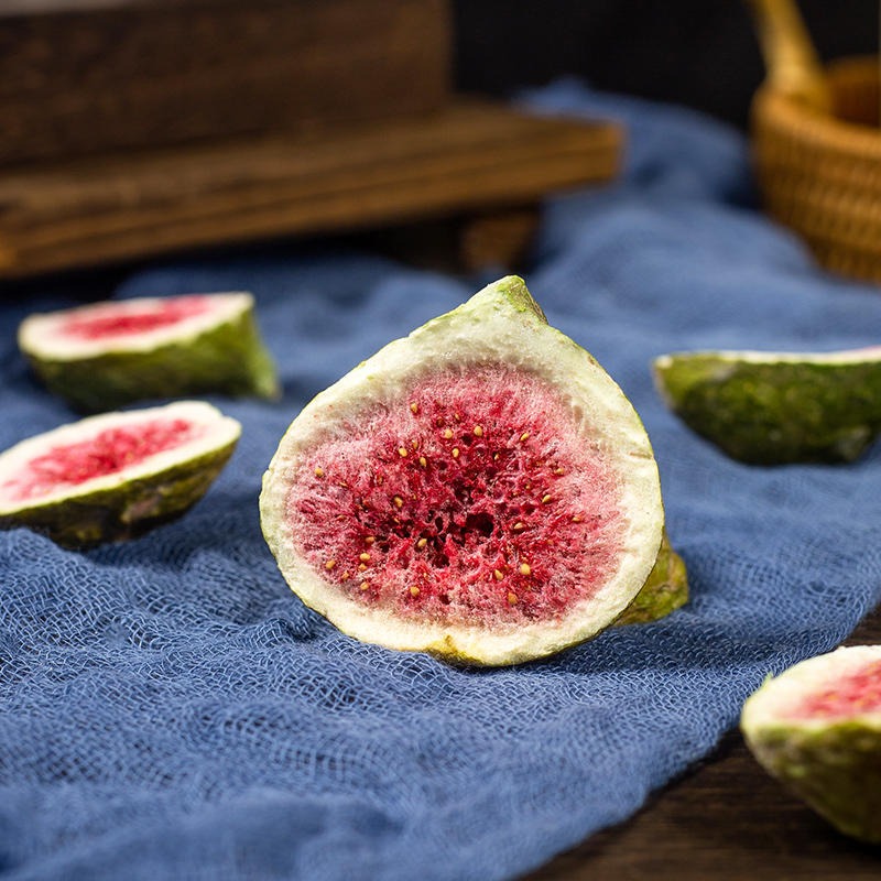 Tanimoto Motogen freeze-dried figs - Weee!