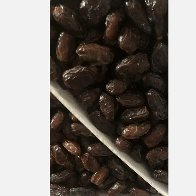 MEDJOOL DATES 11 LB. LARGE. CALIFORNIA FRESH DATES 1 pack