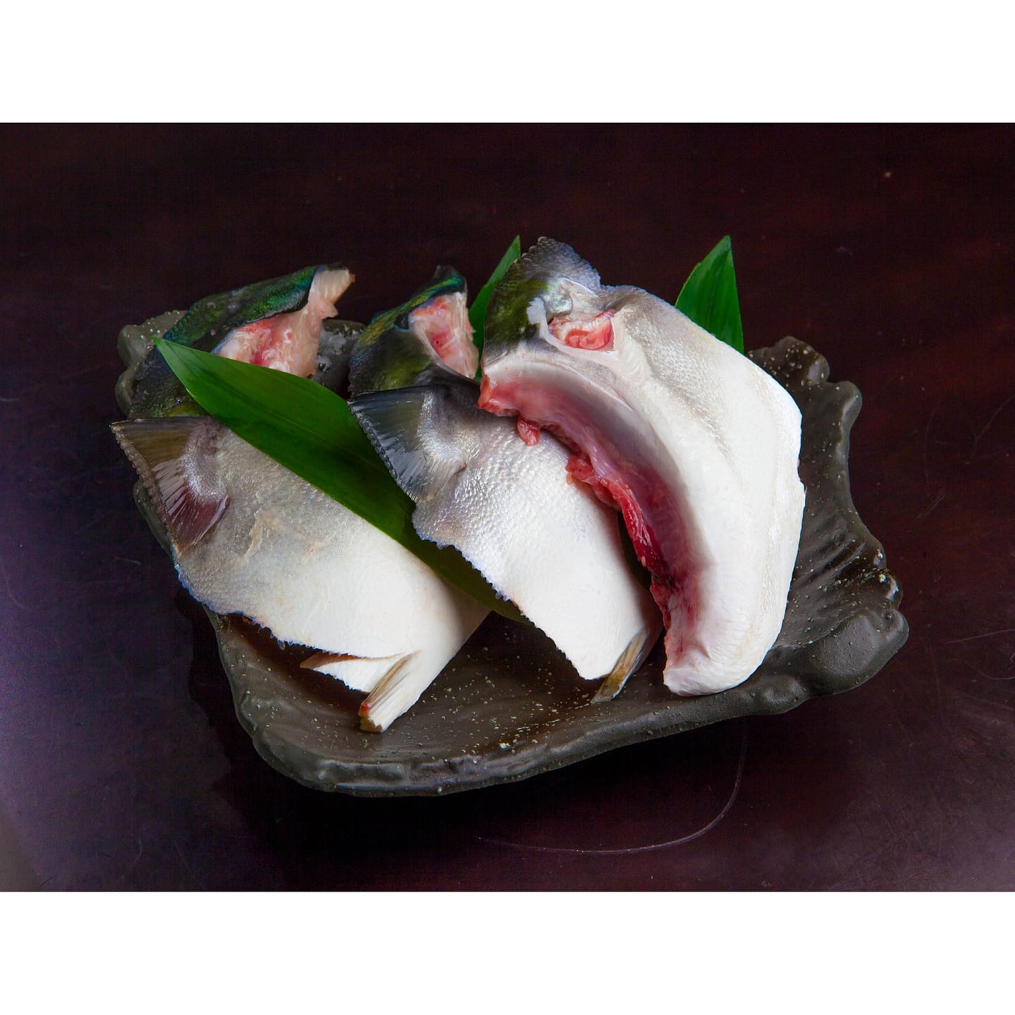 Frozen Hamachi Kama (Yellowtail Collar) 150g 1 개