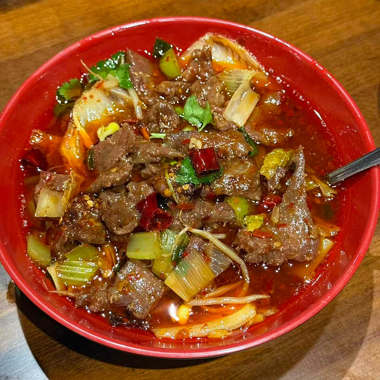 水煮牛肉 约850g 1 份