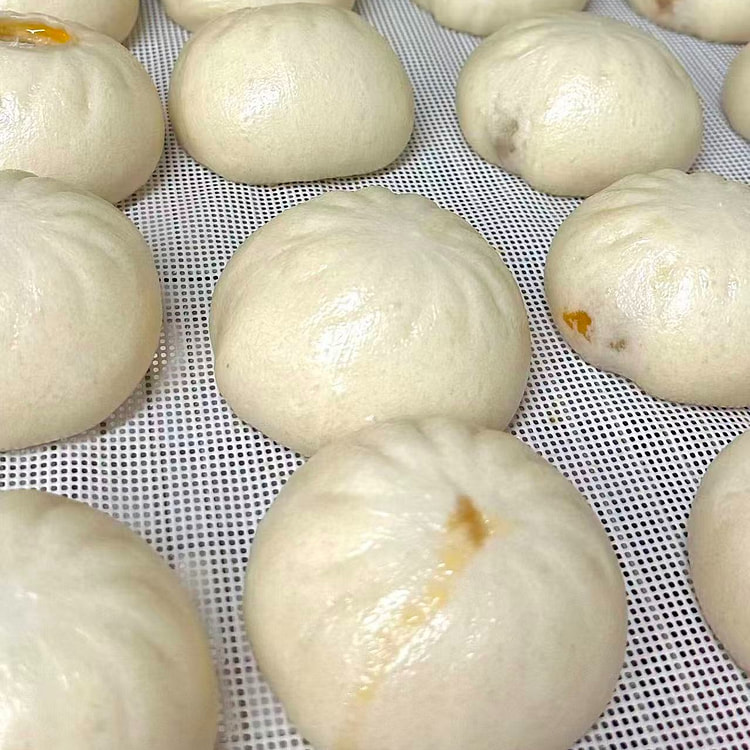 Fresh pork Sour dough Bao 6 pack 390g 1 box