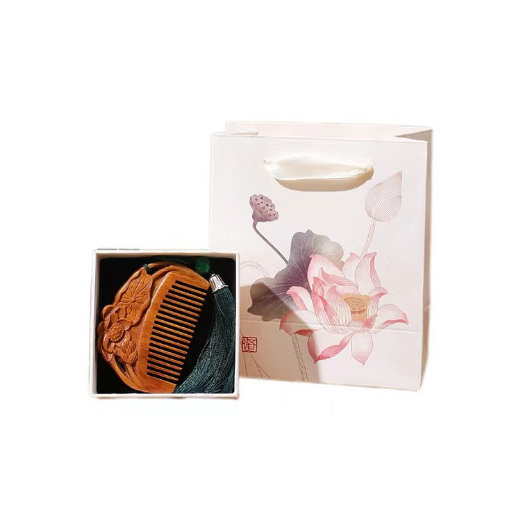 【中国直邮】 FOXTAIL 中国风檀木梳 教师节礼物/纪念品/长辈/传统礼物/自然原色/立体精致/小巧便捷/握感舒适-水佩风裳绿檀木梳 1个