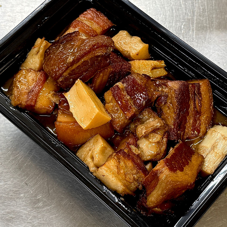 Pork and Bamboo Shoot in Brown Sauce 500 g
