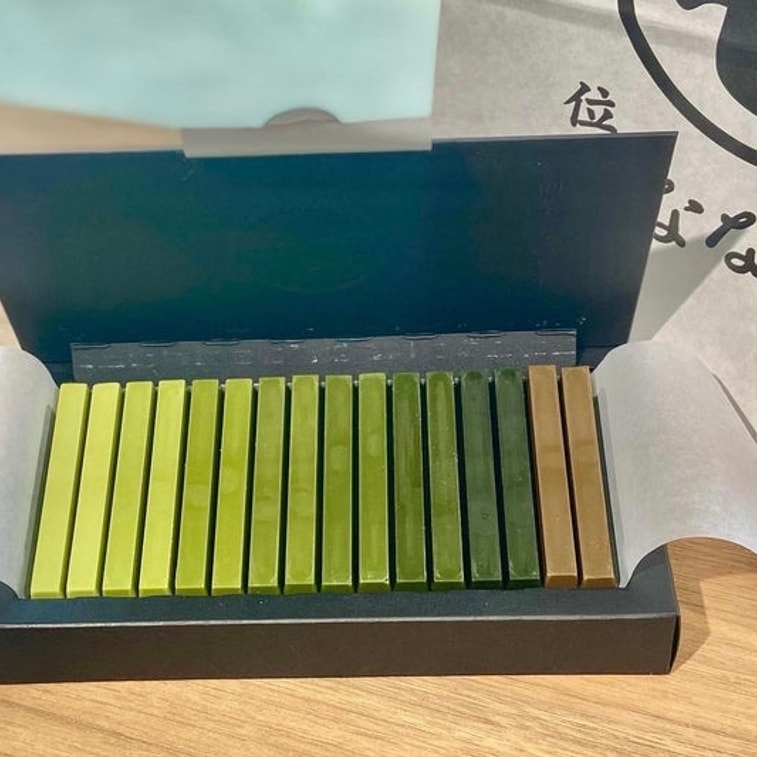 ななや　NanaYA ピーすけ　２個セット Get NANAYA Premium Matcha Chocolate 2 Sticks Each Delivered | Weee
