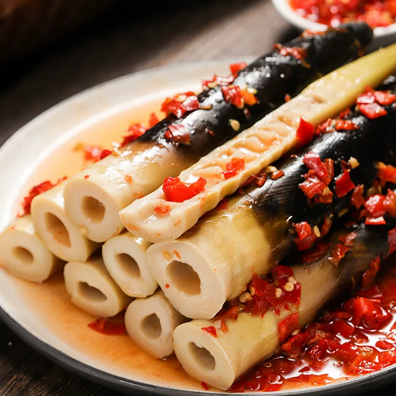 Hand peeled bamboo shoots 230g with pickled pepper 230 g