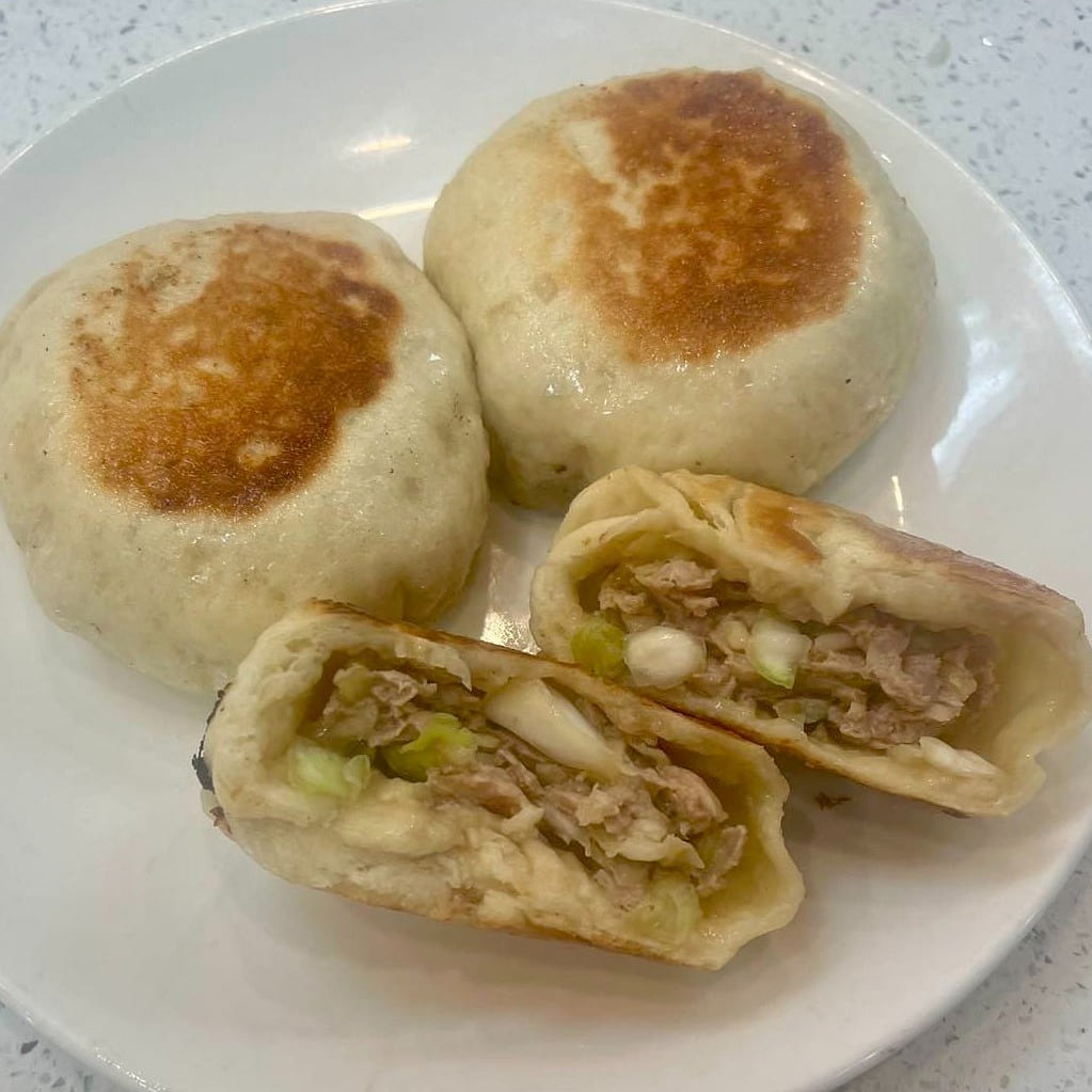 Pan-Fried Bun with Cabbage and Pork 4cts 1 each