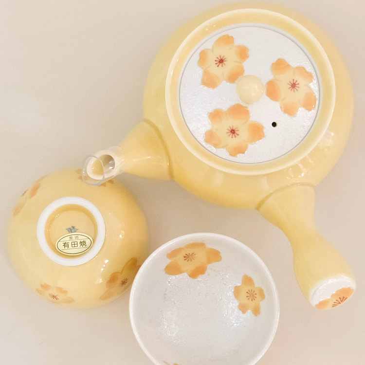 Arita ware Yellow Sakura Teapot set(Gift Box)