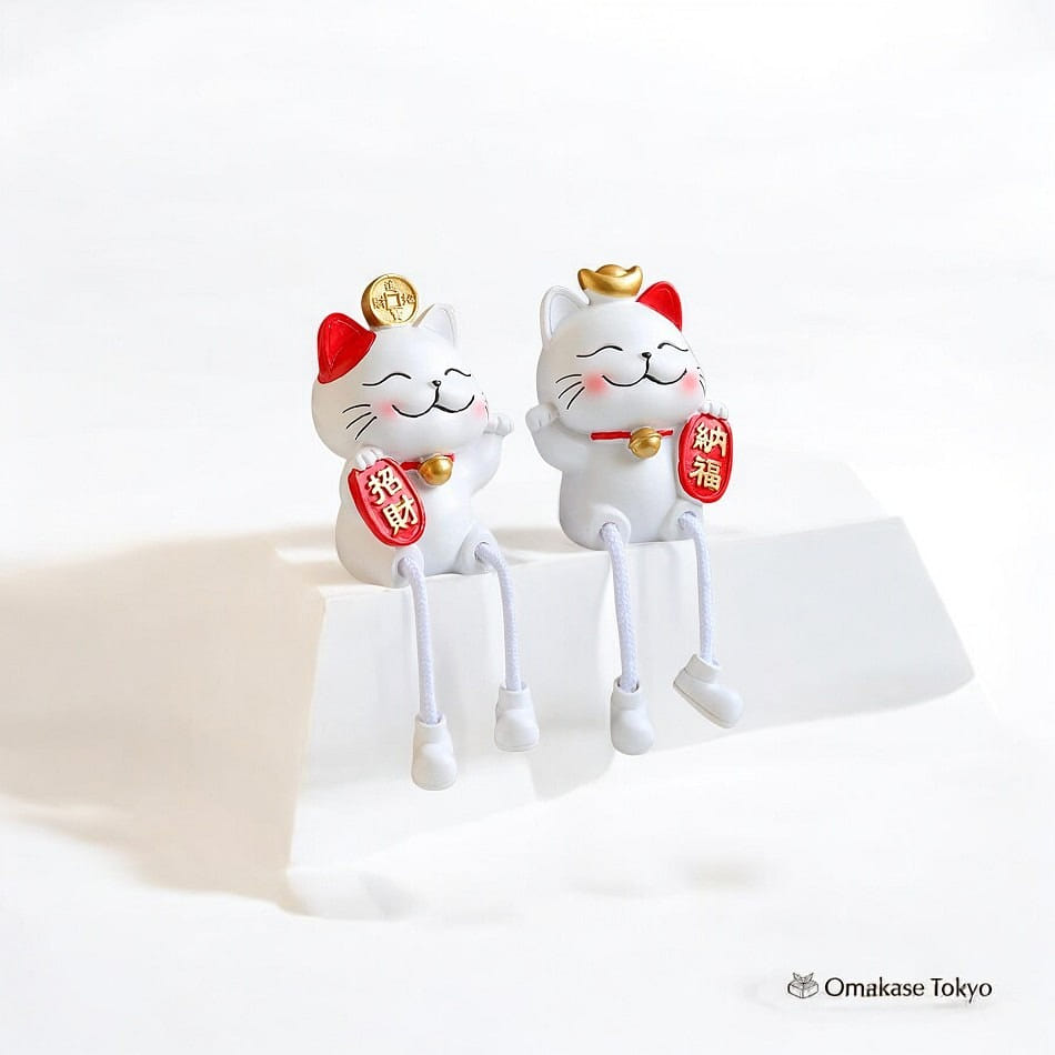 Maneki Neko Figurine-Waving Lucky Cat 270 g