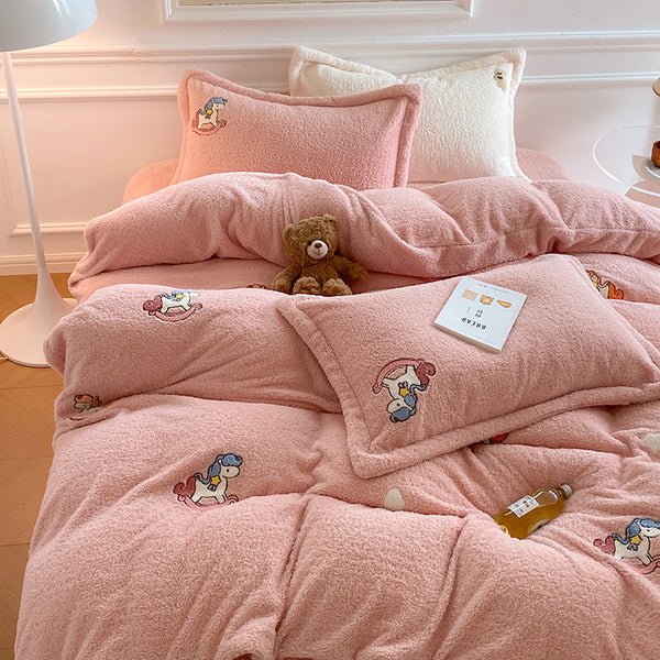 Dream Nest Bedding Set Double Size-Blush Carousel 2000 g