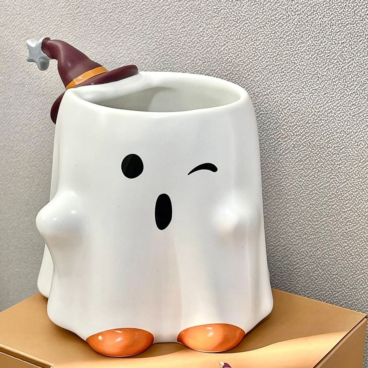 Starbucks Halloween Cute Ghost Ceramics Mug 14oz Cup 1 each