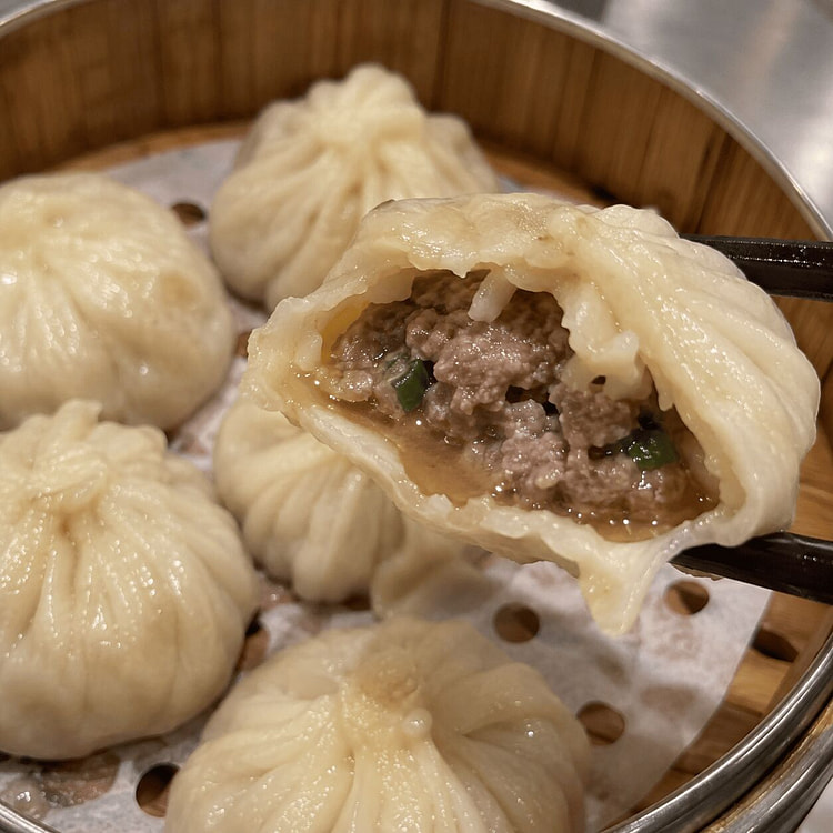 牛肉老面小笼包 纯手工 8 个