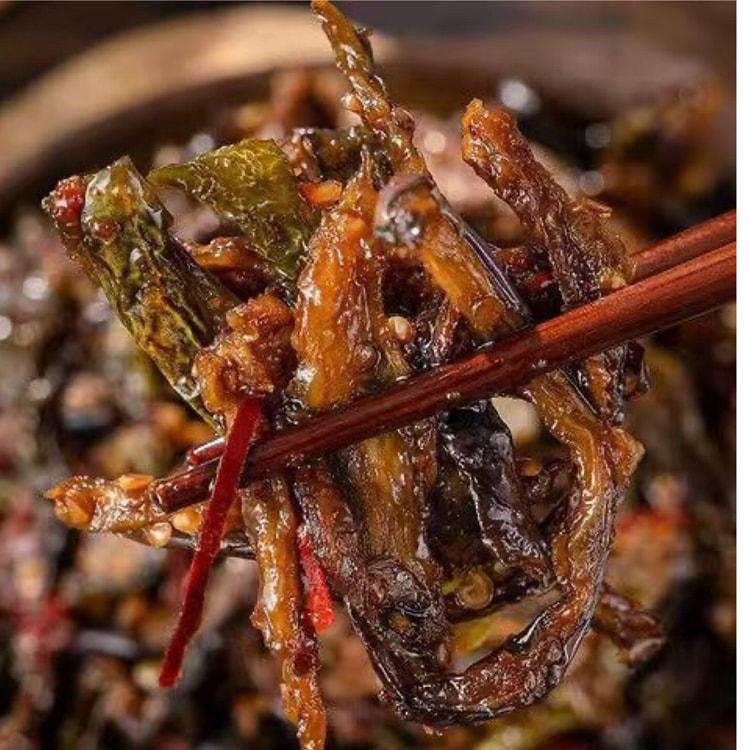 Yanji specialty pickled eggplant, dried pepper, pickled eggplant, spicy ski