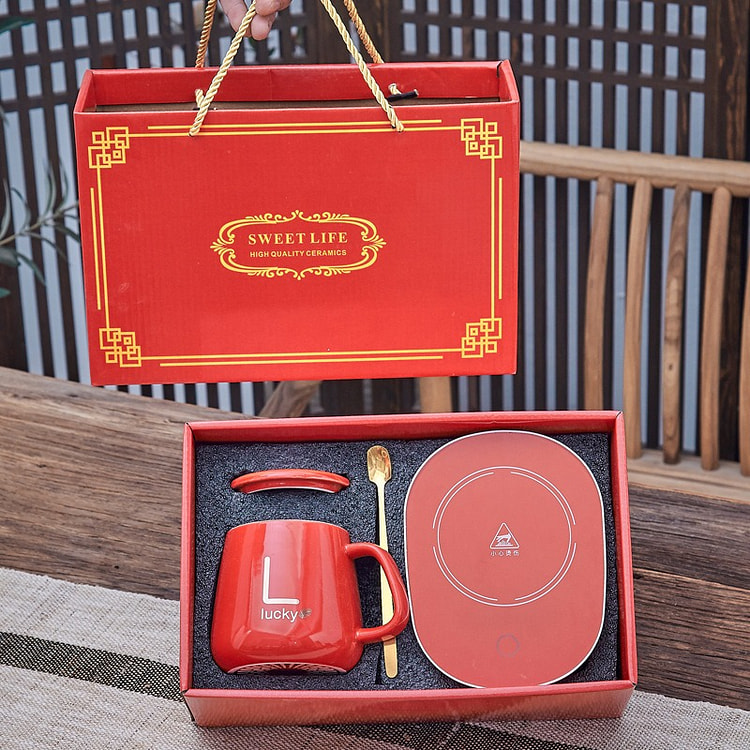 带马克杯套装的办公桌咖啡加热器。带自动关闭功能的杯子加热器，可可、茶、牛奶饮料加热器。妇女节、闺蜜、女士、阿姨、朋友、生日礼物（红色）