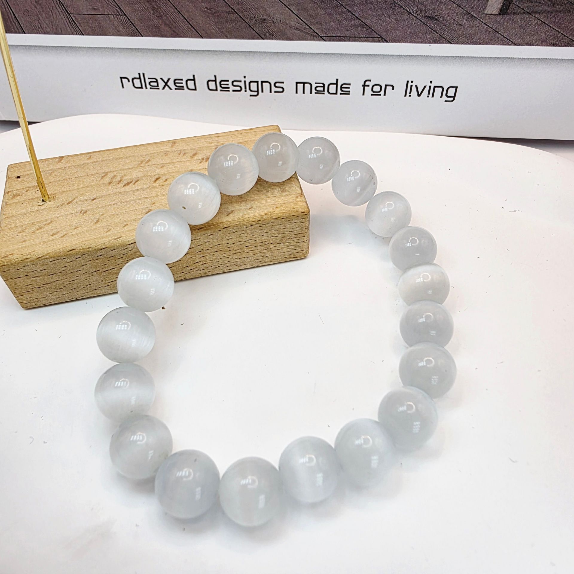 White Cats Eye Crystal Bracelet 1 each