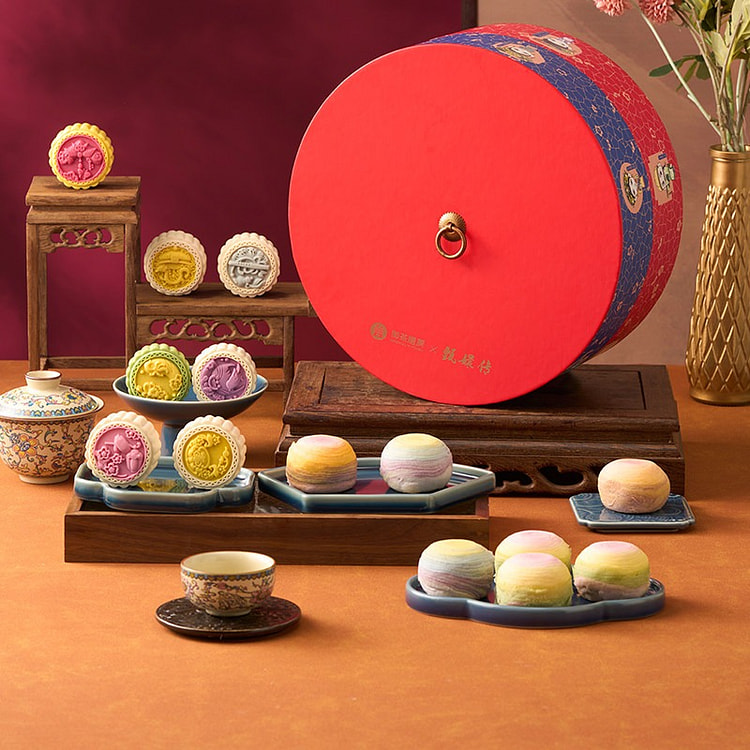Imperial Tea Room Double layered Mooncake Gift Box 840 g