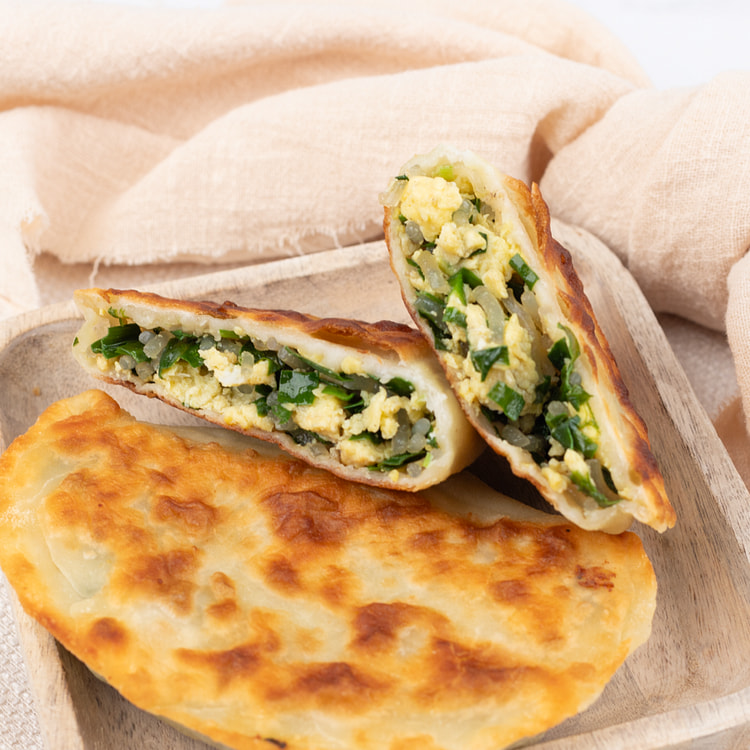 Fried Chinese leek dumpling 2 pieces