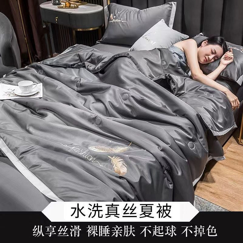 [Phoenix – High grade gray 180*220cm]Four-piece set ice silk summer quilt 4.41 lb