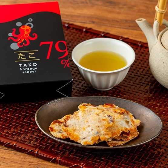 Get ETSUZEN MAE SEAFOOD CLUB Tako Karaage Senbei 30g Delivered