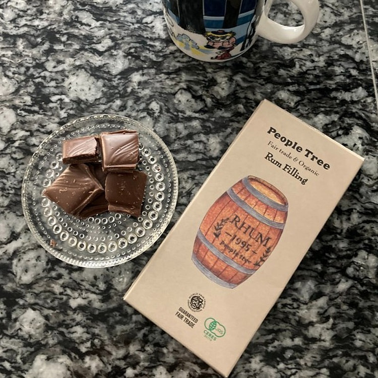 rượu rum nhân sôcôla People Tree 85g