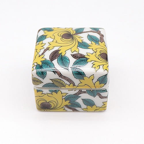 Kutani Ware Handmade Small Box (Yellow peony, 2.12 x 1.77) Made in Japan 1 each