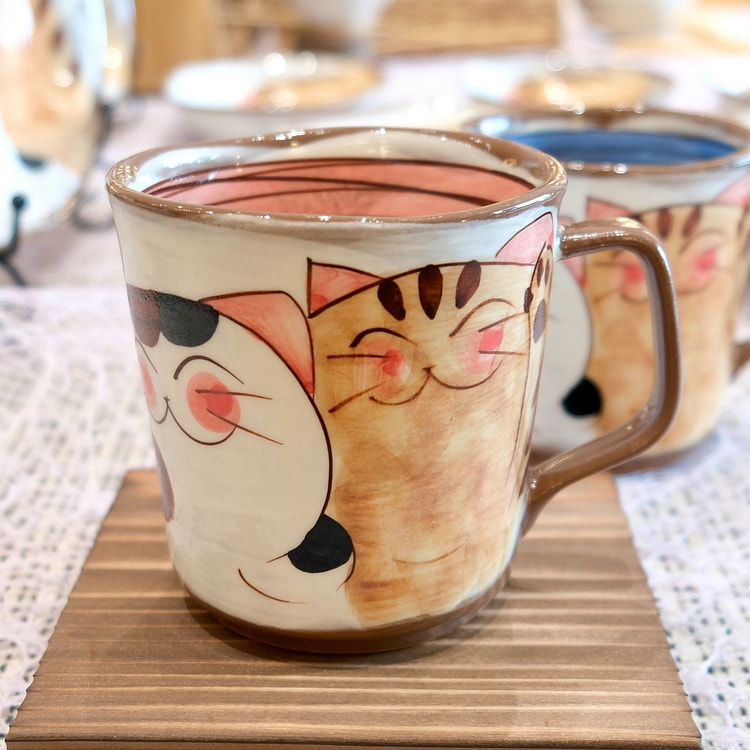 波佐见烧 猫咪马克杯300毫升- 红色