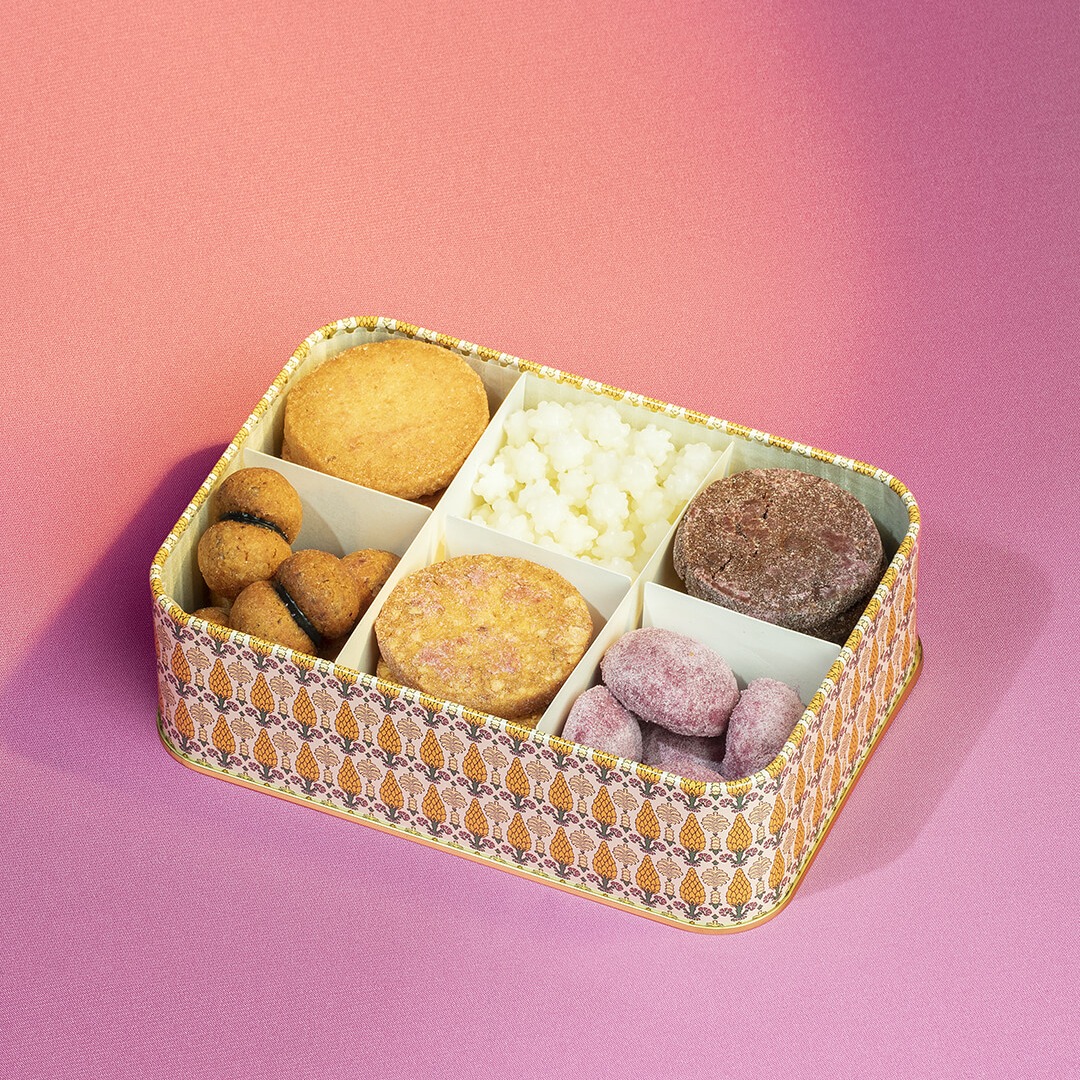 Get Gucci Osteria da Massimo Bottura Tokyo Sweet Cookies Box