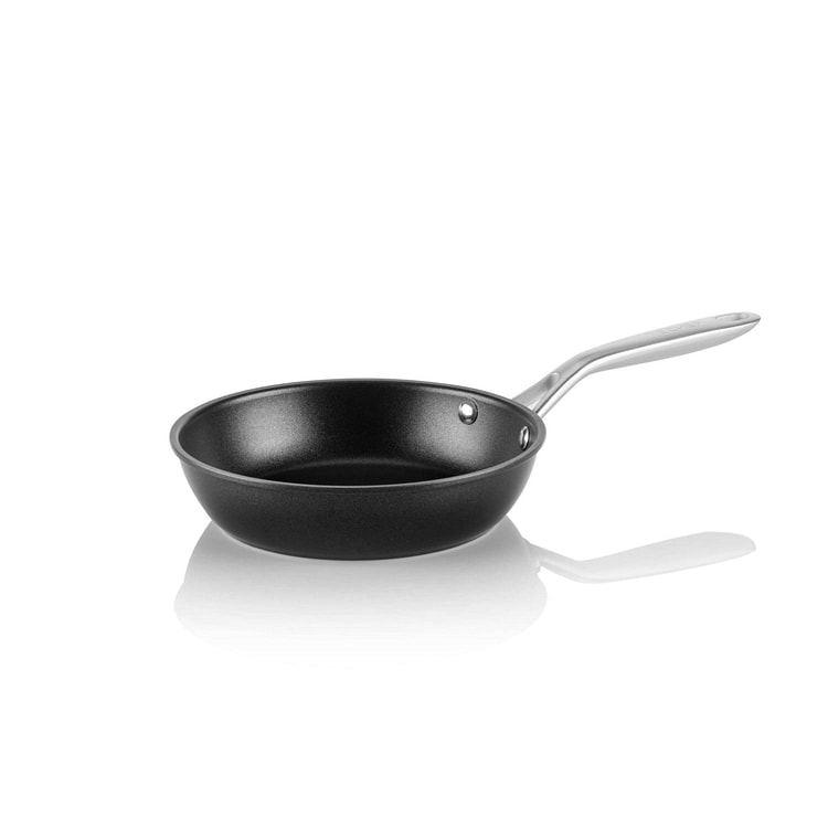 TECHEF Onyx - 8" Nonstick Frying Pan