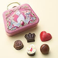 Goncharoff Valentine gift box chocolate white cat