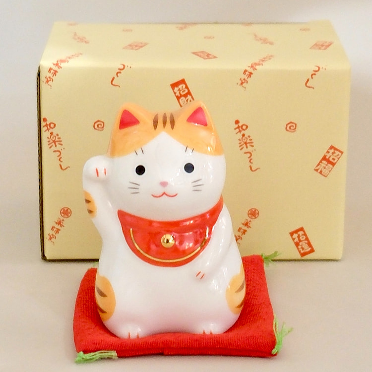 Japan Yakuho Fortune Cat S/M/L(Gift Box) Brown M