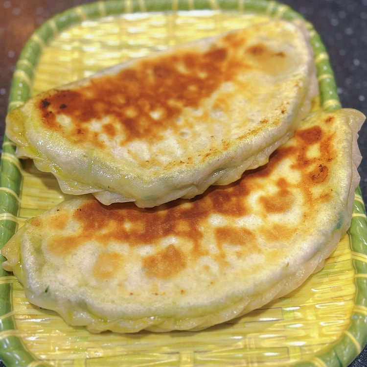 蒙古月亮饼（鸡蛋 韭菜 虾仁）