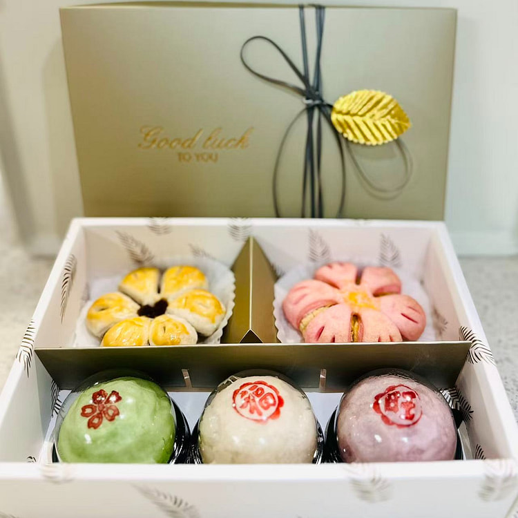 Floral Pastry Mooncake Gift Set 1 box
