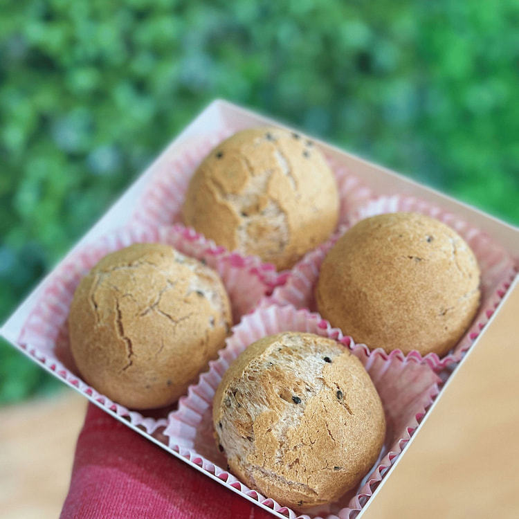 Sesame Mochi Bread(4 pieces)