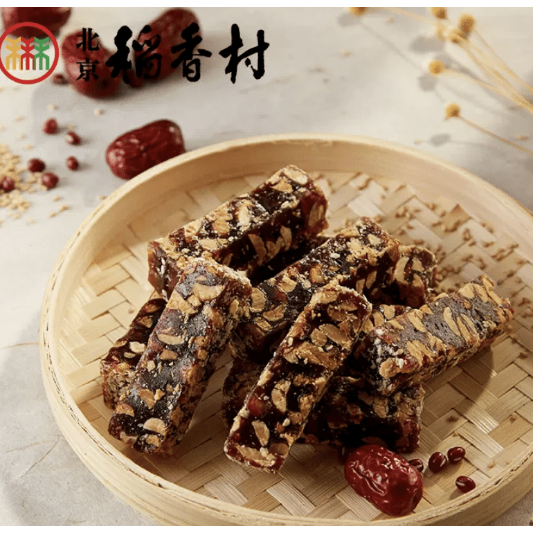 DXC Date and Nuts Crackers 1 Bag 500 g