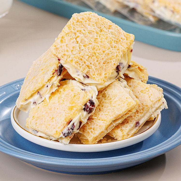 Sandwich cake milk skin 250g blueberry flavor 250 g