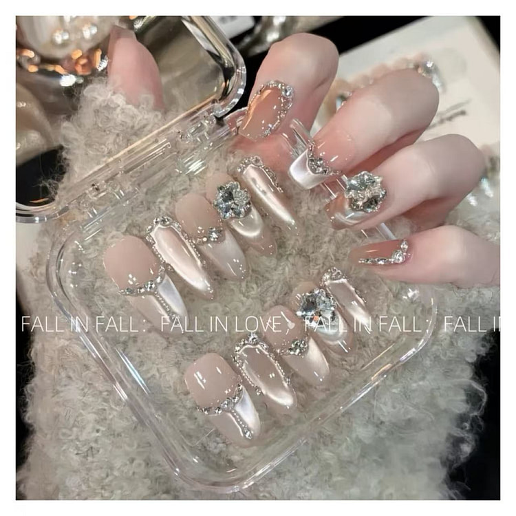 苍山赴雪纯手工穿戴甲 1 盒