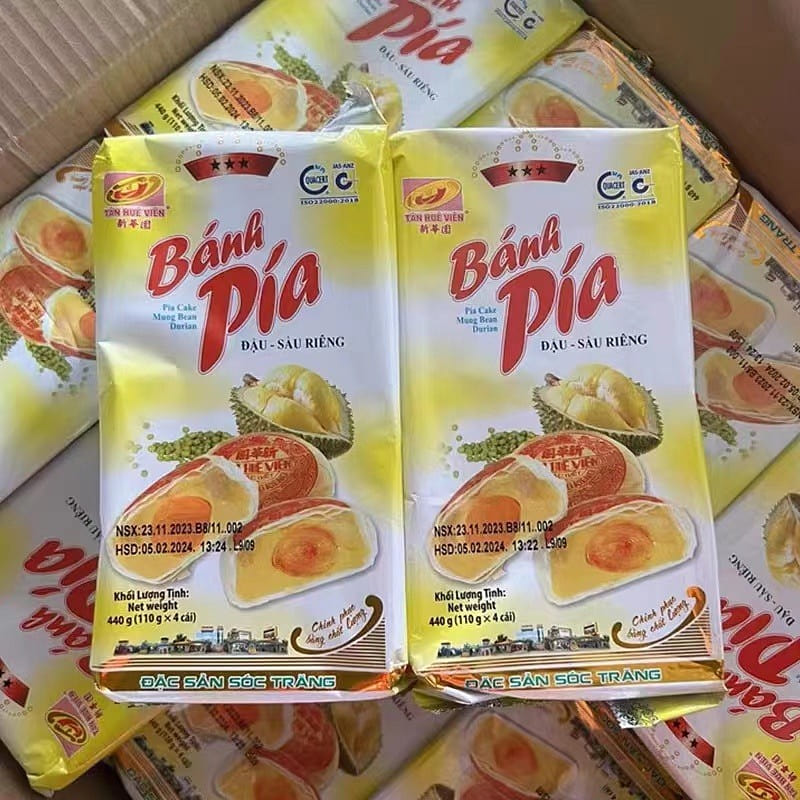Vietnam Durian Egg Yolk Cake , 4pcs/pack 440 g