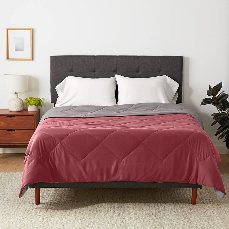 Amazon Basics Reversible Comforter, Full/Queen