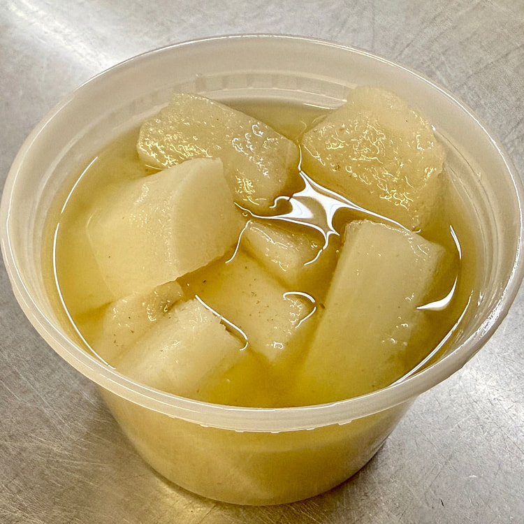 Radish Soup (Meatless) (16oz) 16 oz