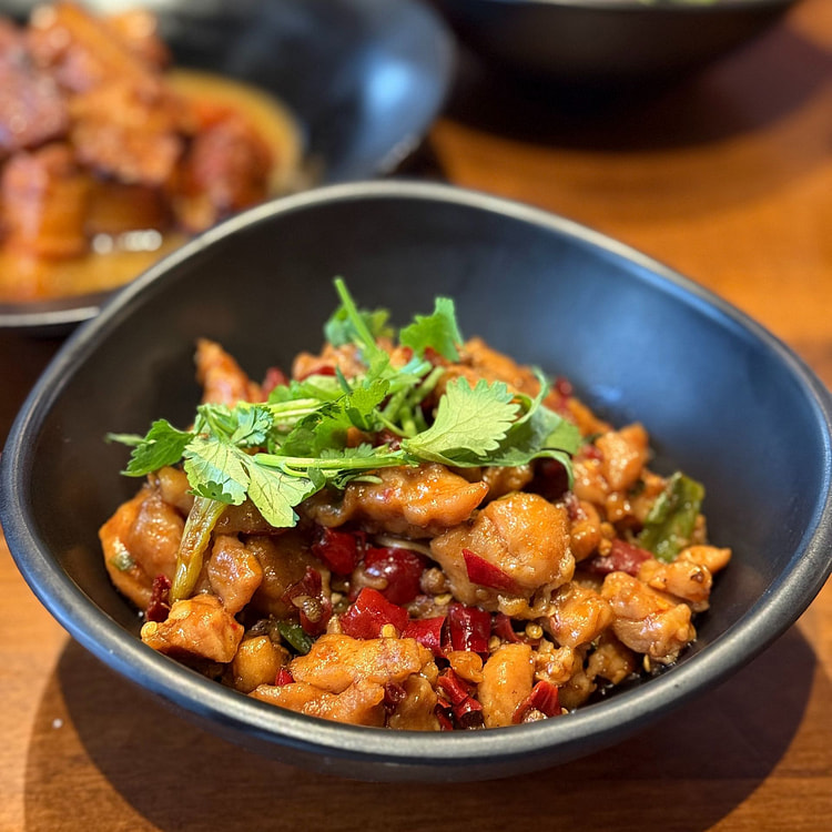 Stir-Fried Chicken with Peppers 350g 1 each