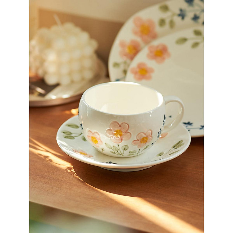 精致可爱陶瓷盘子杯子茶具甜点杯套装