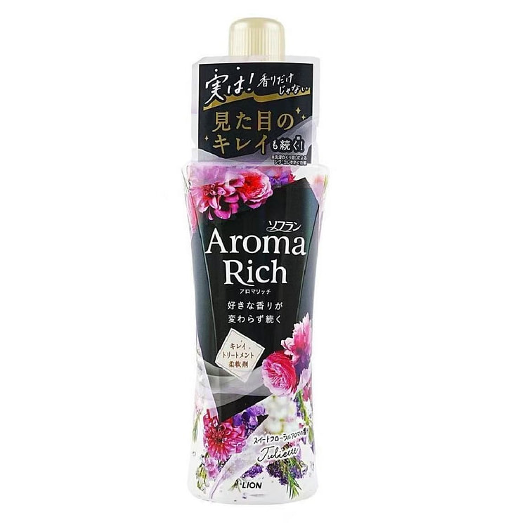 LION Soflan Aroma Rich Fragrance Clothing Softener