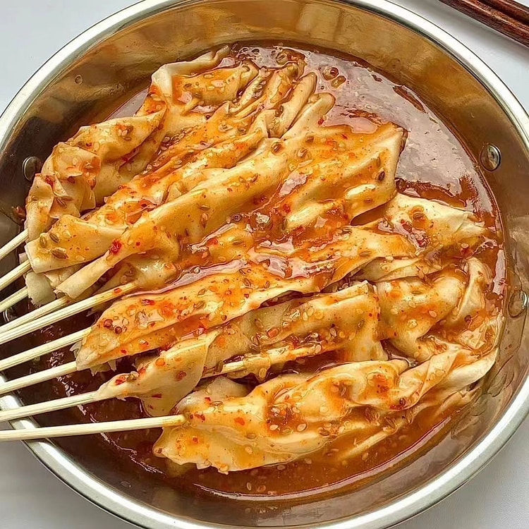 老式豆皮串 东北怀旧小吃烤豆腐皮  每包100串 送1包酱