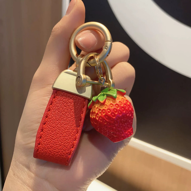 Red Strawberry Keychain x1 100 g