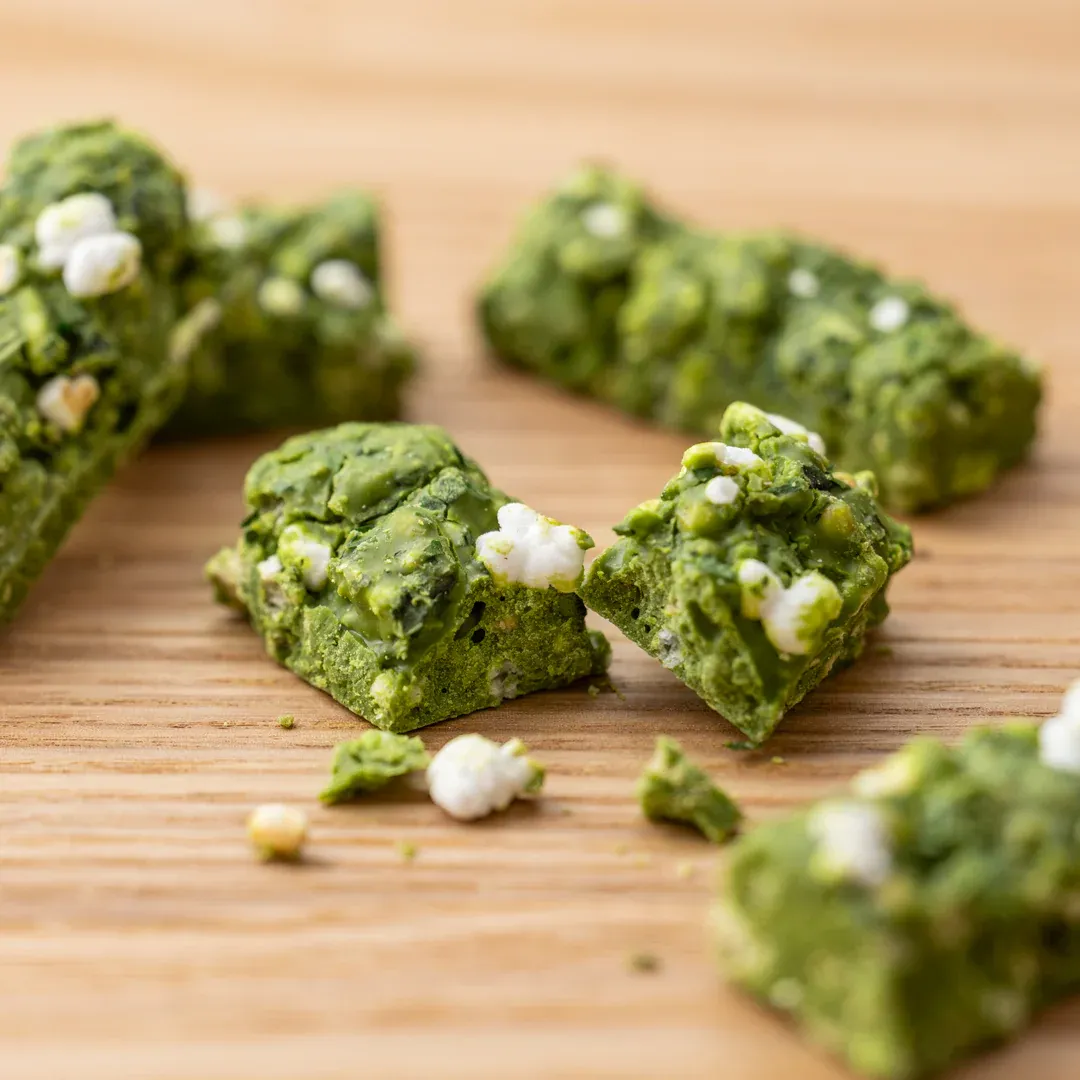 がとーぶぶ 抹茶・ほうじ茶チョコクランチ - Weee!