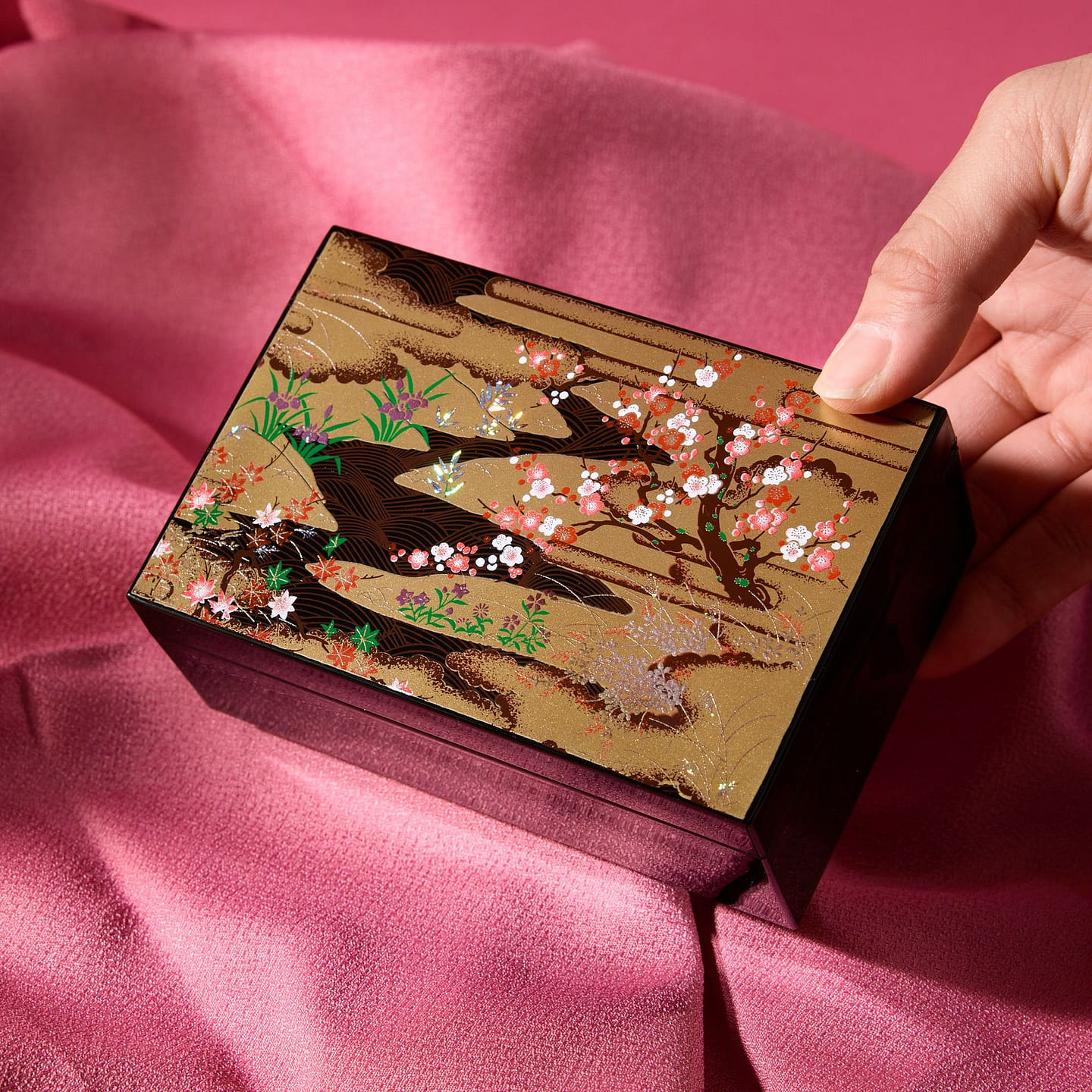 Spring & Autumn Small Accessory Box 286 g